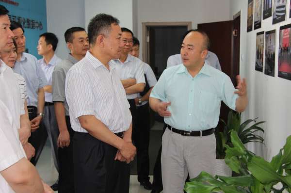 表情 陜西省委常委統戰部長陳強考察關天之窗 黑龍江頻道 鳳凰網 表情