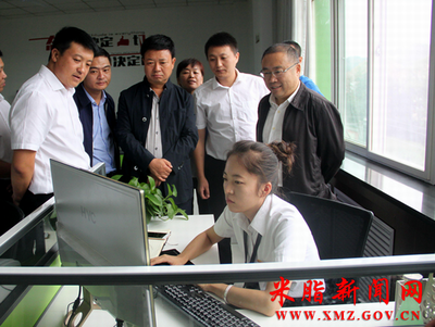 縣委書記王國忠調研我縣非公有制企業