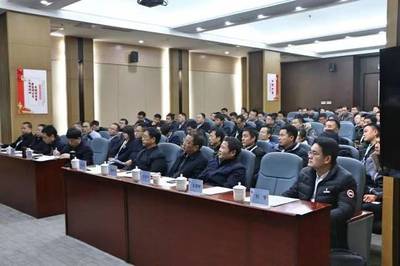 陜西省委統戰部常務副部長陳光明帶領年輕一代企業家蒞臨東嶺觀摩學習